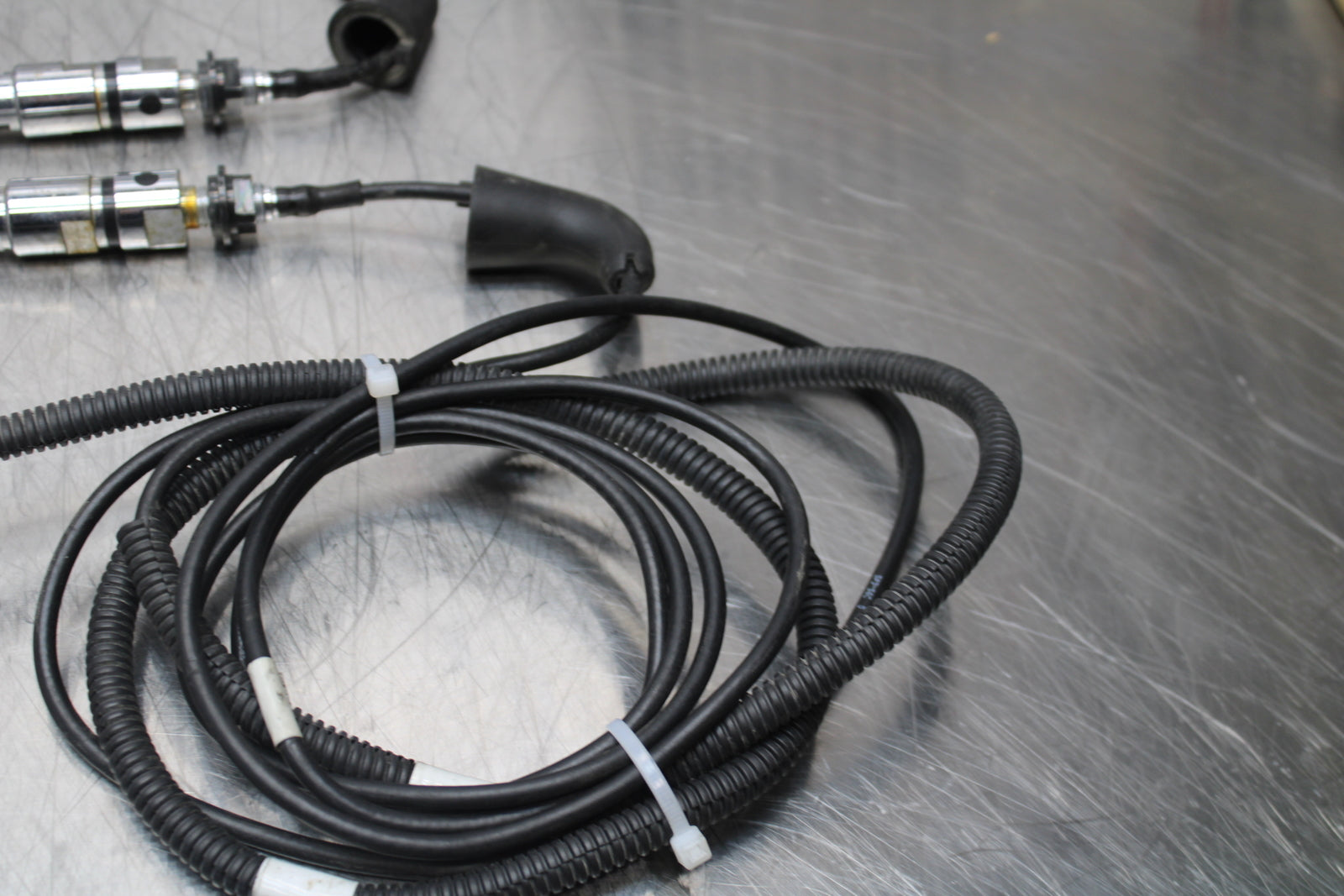 09 YAMAHA ROYAL STAR XVZ1300TF VENTURE RADIO STEREO ANTENNA SET PAIR BB151
