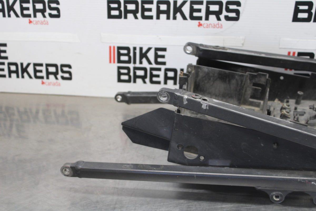 03 YAMAHA YZF R1 REAR SUBFRAME BACK SUB FRAME BB895