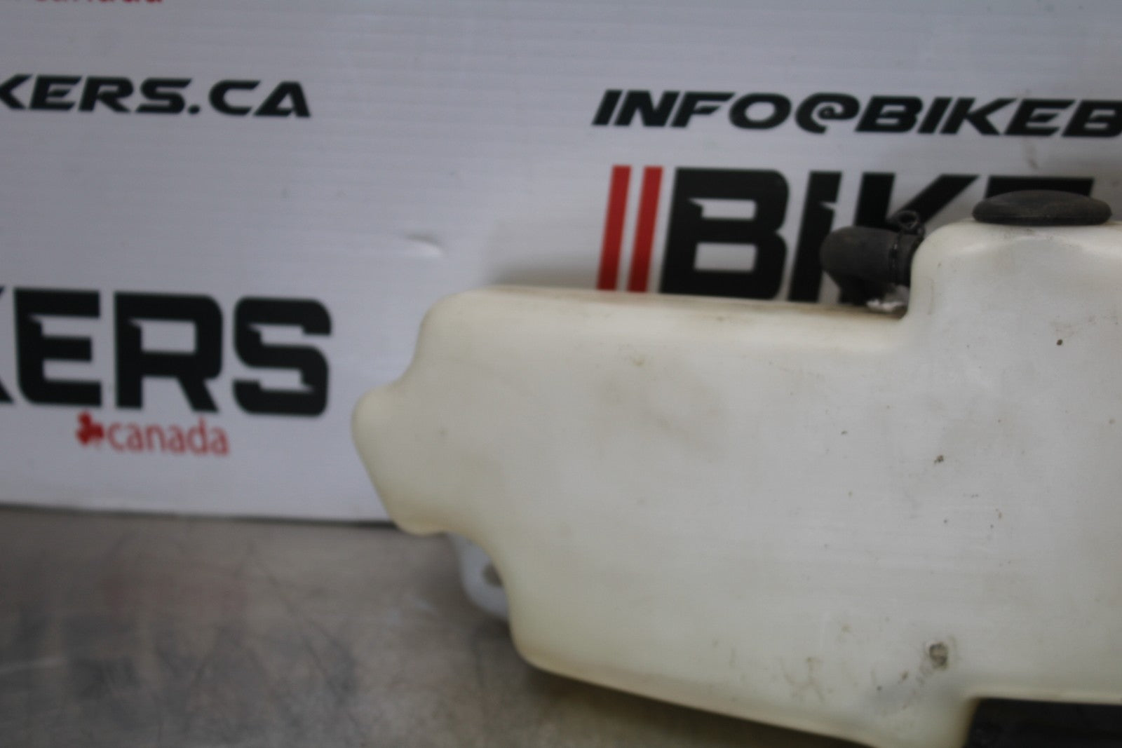 03-08 KAWASAKI VULCAN 1600 COOLANT WATER TANK RESERVOIR BOTTLE BB196