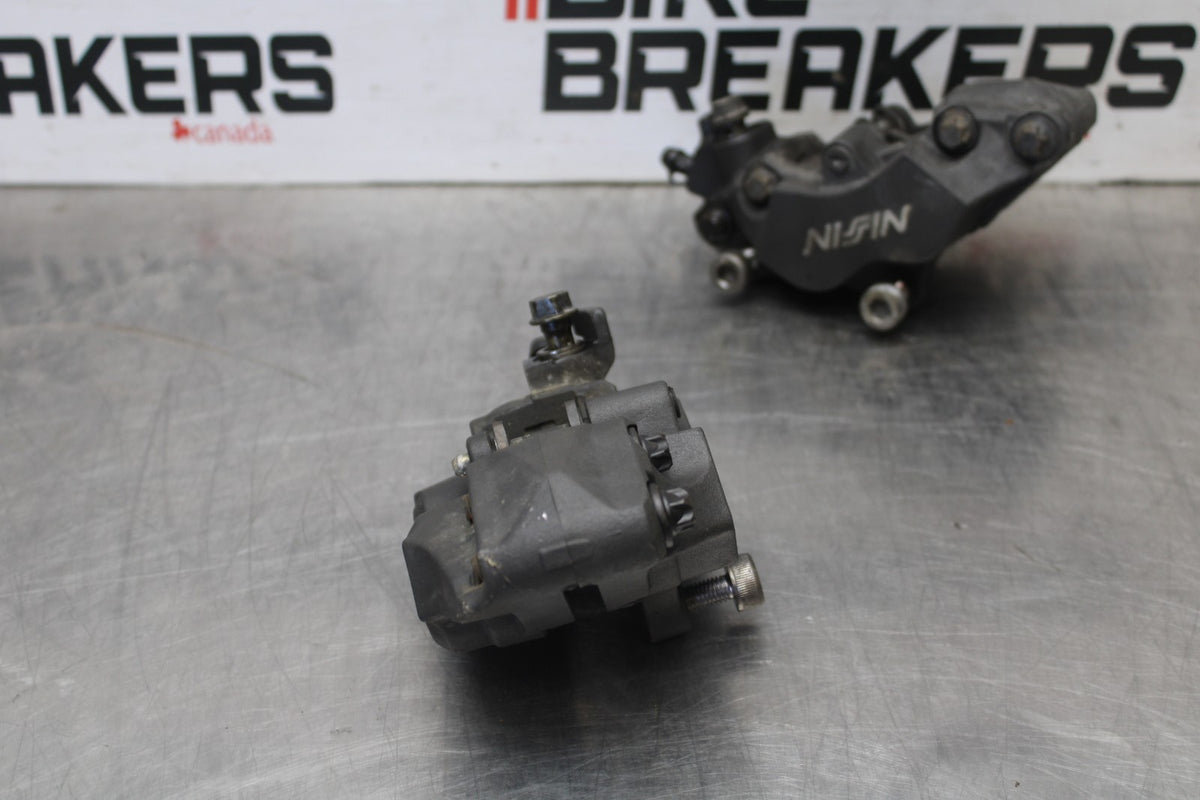 98-05 HONDA SUPER HAWK 1000 VTR1000F RIGHT LEFT FRONT BRAKE CALIPER SET BB924