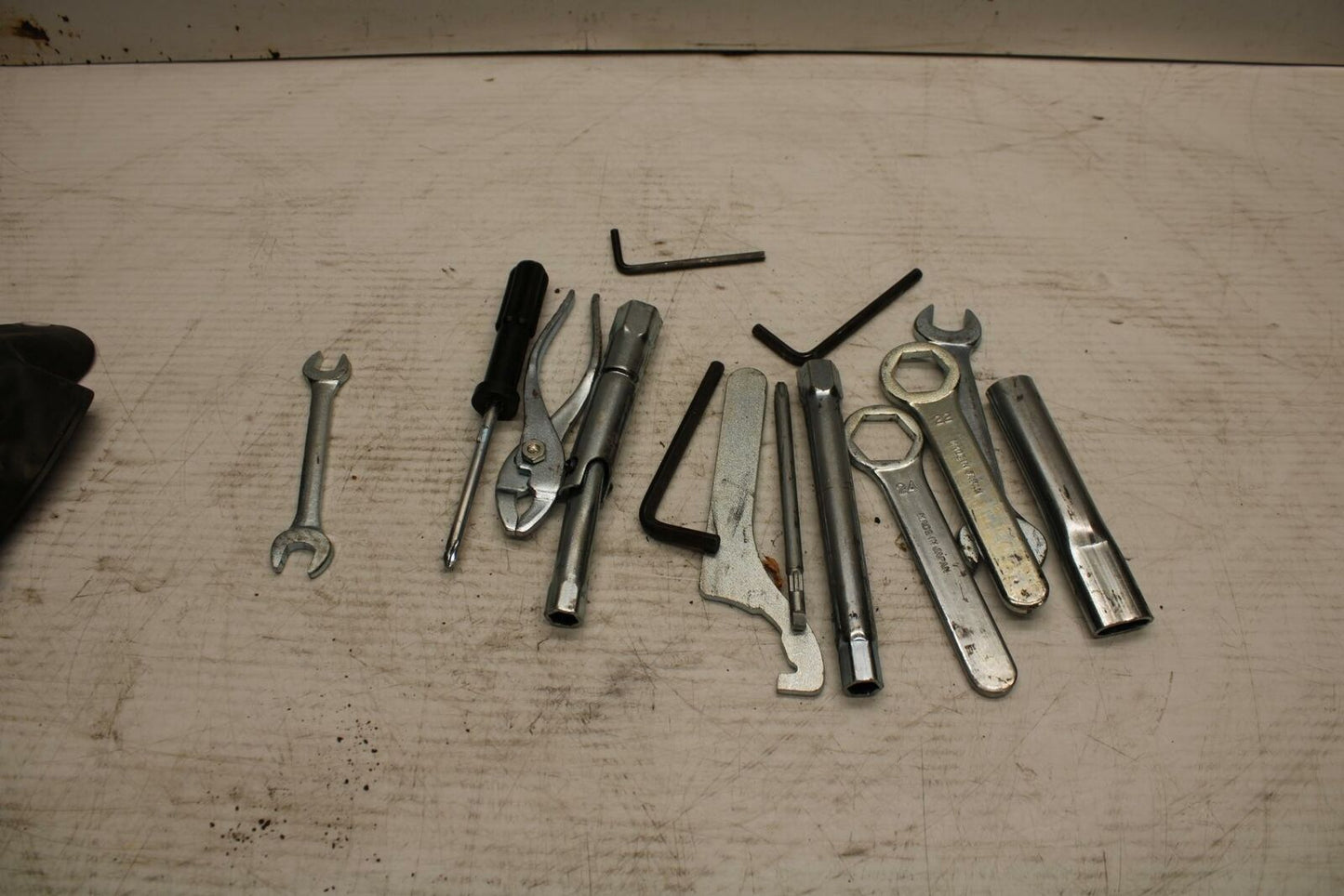 03-11 SUZUKI SV650A STOCK TOOLS OEM TOOL BAG KIT SET BB290