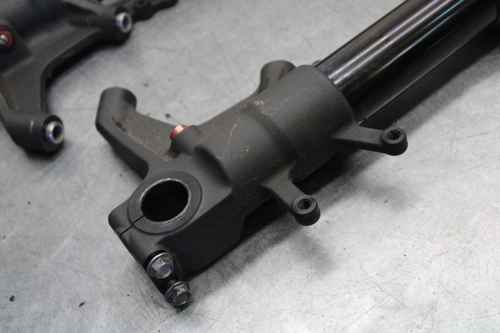 05-06 SUZUKI GSXR1000 FRONT FORKS SHOCK SUSPENSION SET PAIR 51103-41G20 BB663