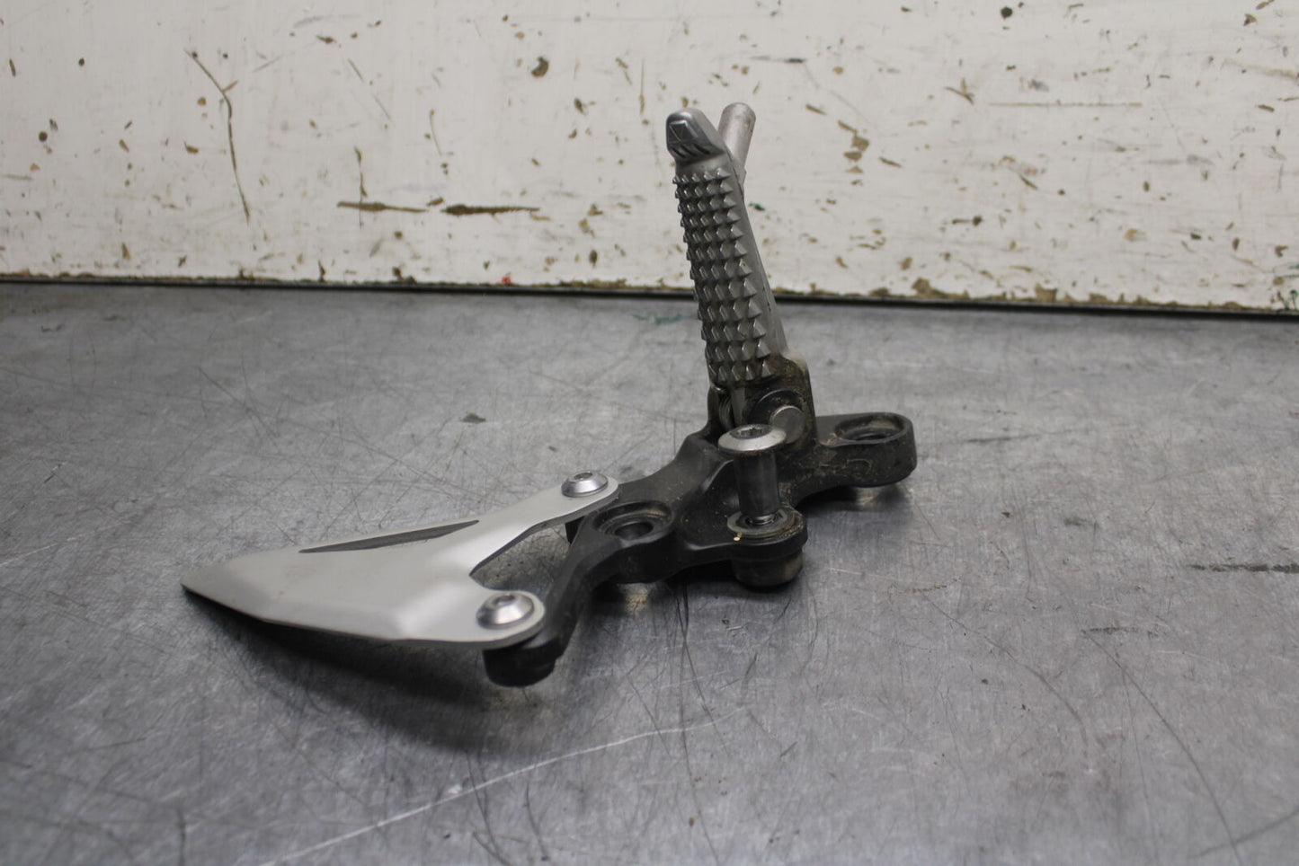 18-23 KAWASAKI NINJA 400 EX400 ABS LEFT REARSET REAR SET FOOT PEG REST BB747