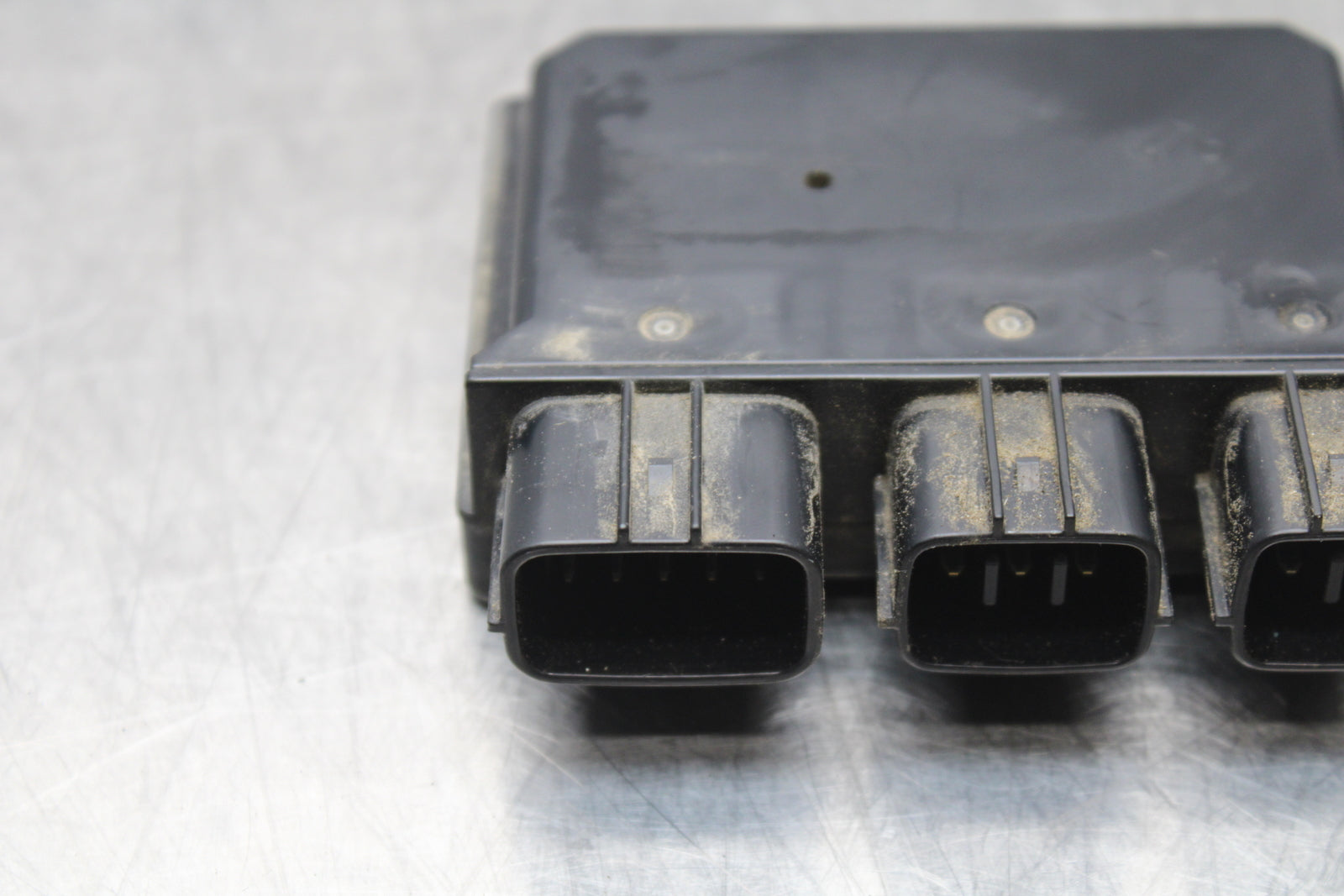 04-05 KAWASAKI NINJA ZX10R RELAY ASSEMBLY BOX BB163