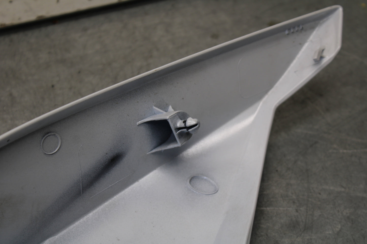 18-23 KAWASAKI NINJA 400 RIGHT REAR BACK TAIL FAIRING COWL SHROUD BB660