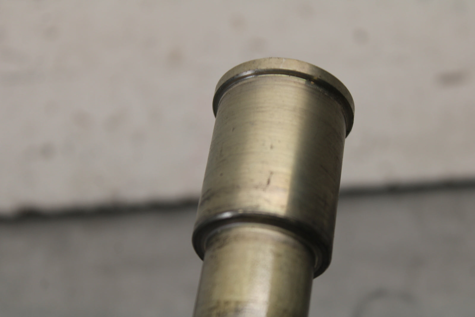 16 KAWASAKI NINJA ZX10R FRONT WHEEL RIM AXLE PIVOT BOLT 41068-0594 BB650