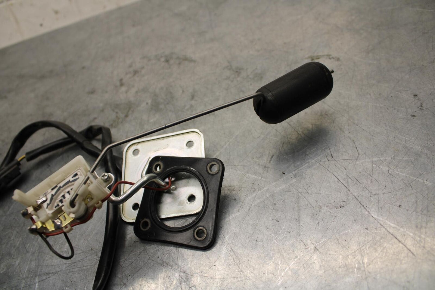  08-09 KAWASAKI NINJA ZX14R FLOAT GAS FUEL PETROL LEVEL SENDING UNIT BB73