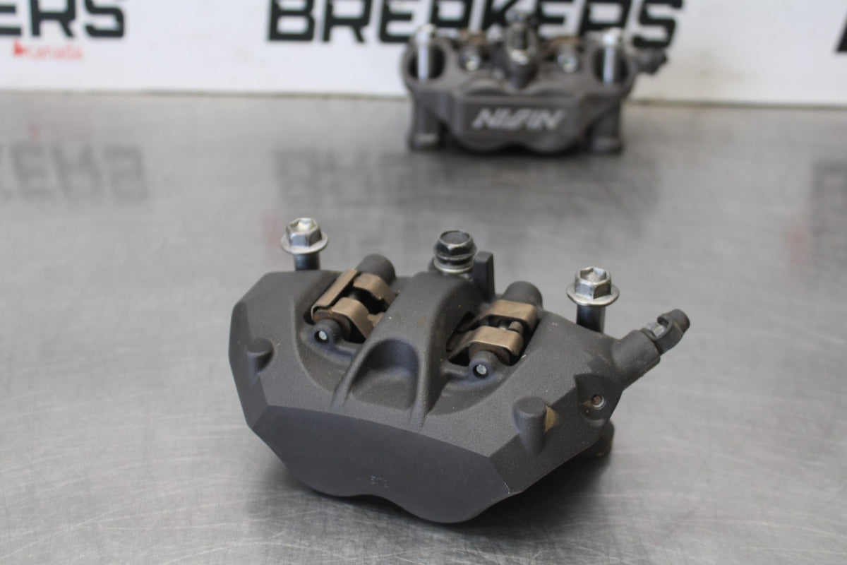 13-18 KAWASAKI NINJA ZX6R RIGHT LEFT FRONT BRAKE CALIPER SET PAIR CALIPERS BB908