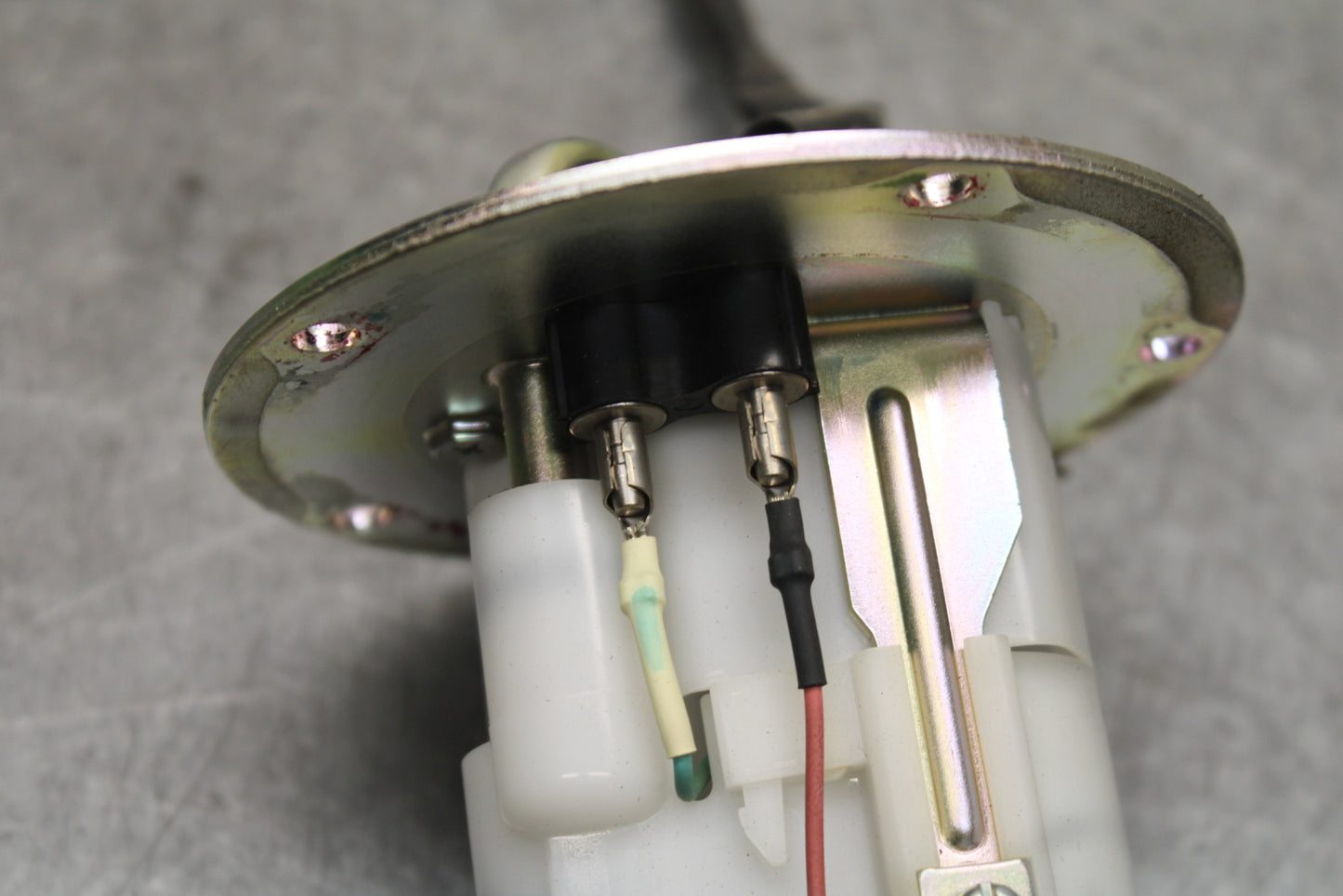 18-24 KAWASAKI NINJA 650 FUEL PUMP GAS PETROL SENDER UNIT BB725