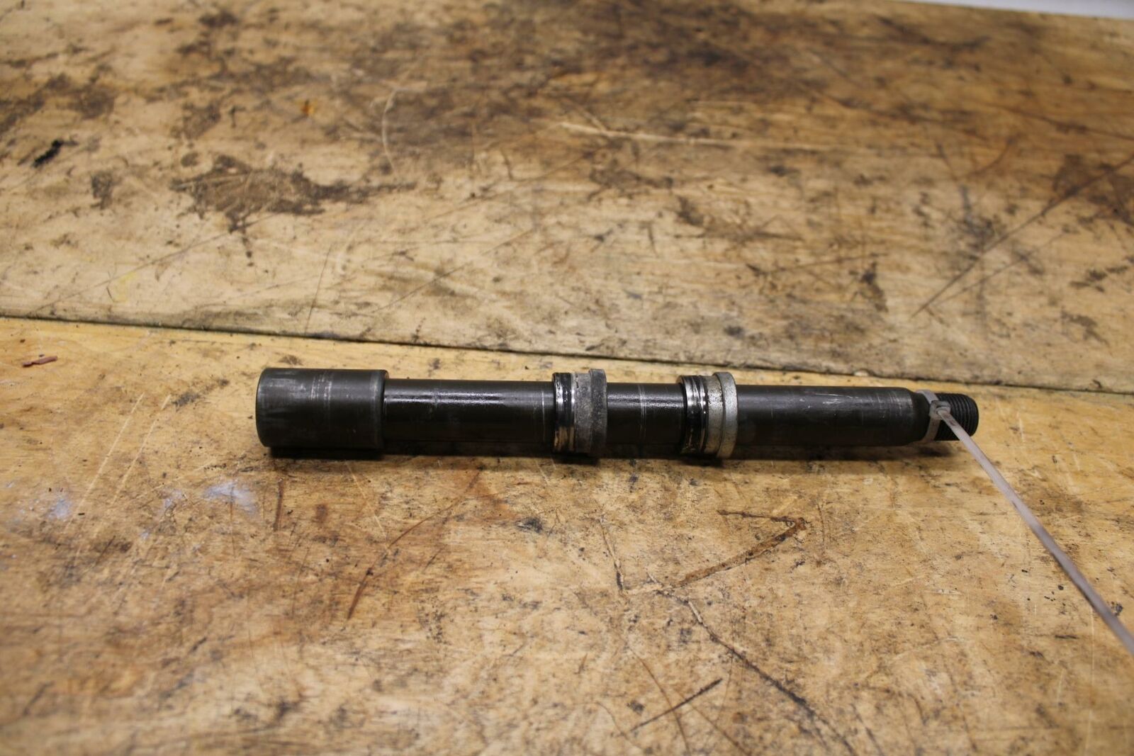 06-15 YAMAHA FZ1 FRONT WHEEL RIM AXLE PIVOT BOLT BB326