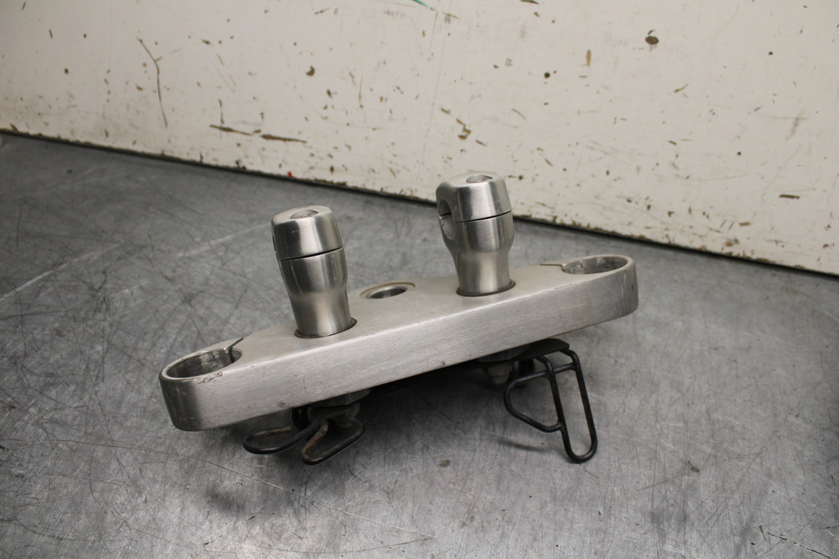99-00 YAMAHA V STAR 1100 FORKS UPPER TRIPLE TREE CLAMP BB711
