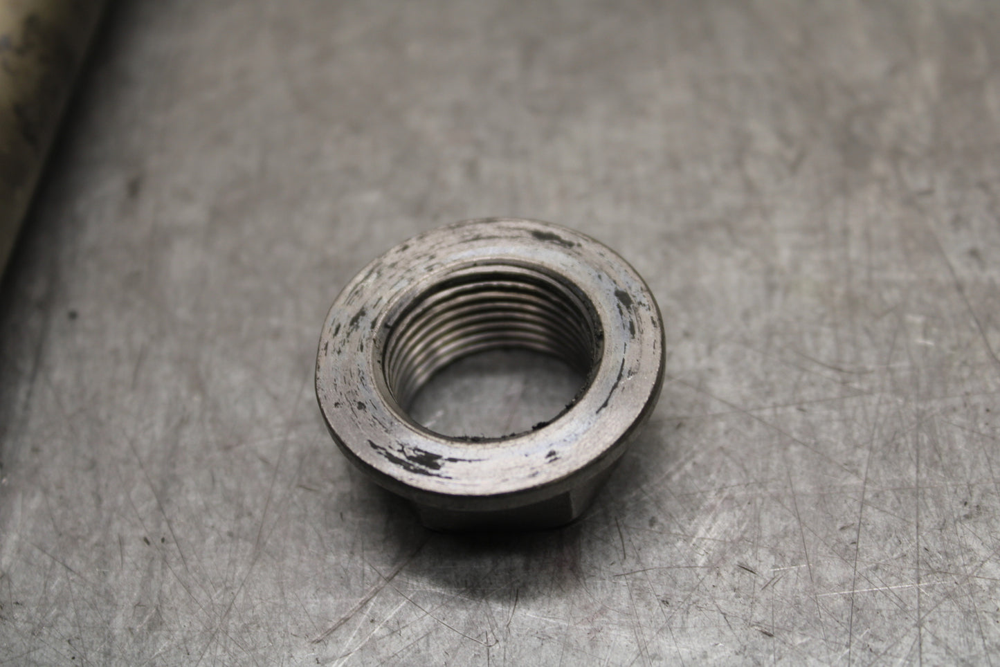 13-18 KAWASAKI NINJA ZX6R REAR BACK SWINGARM BOLT SUSPENSION PIVOT AXLE BB666