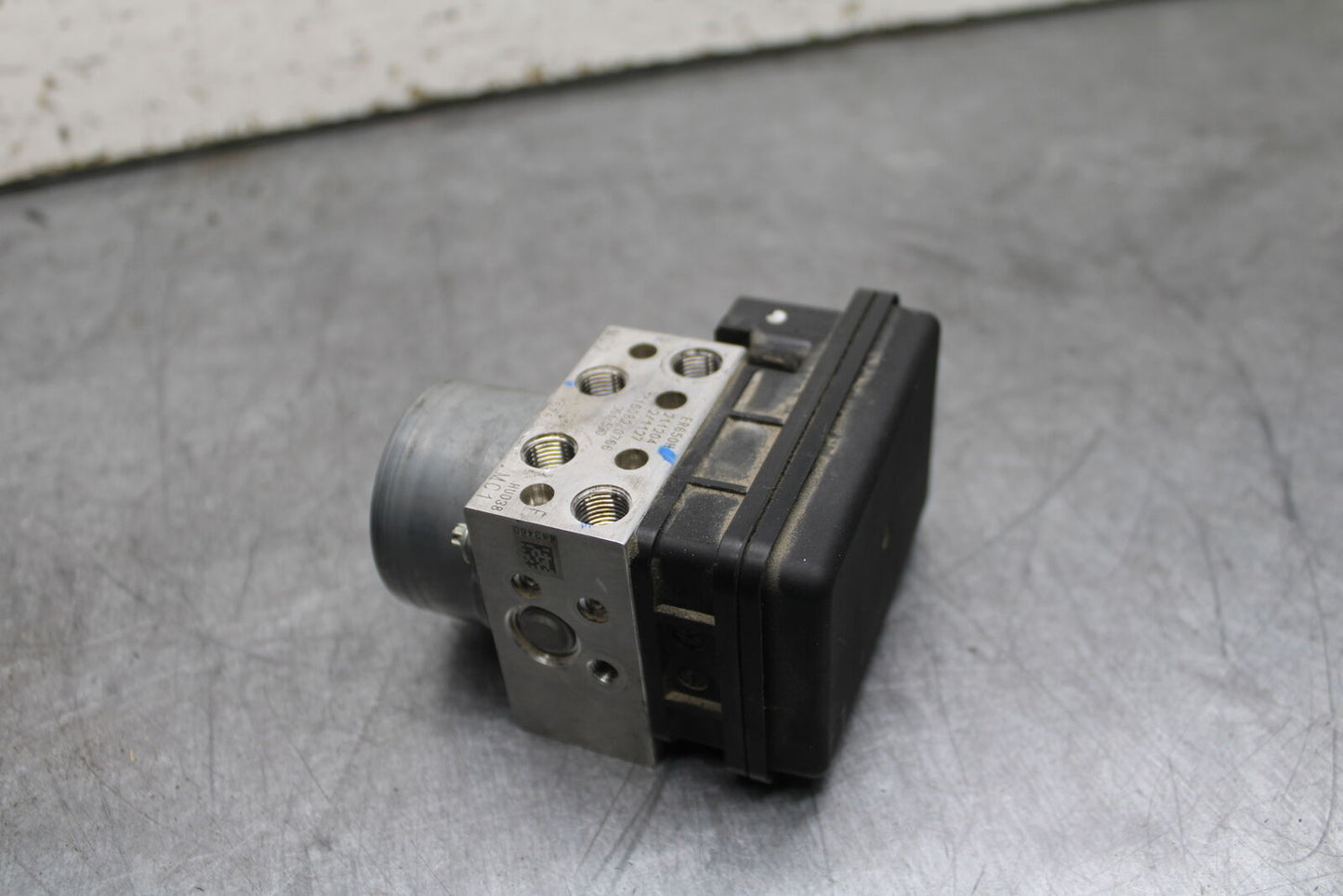 18-24 KAWASAKI NINJA 650 ABS PUMP UNIT MODULE BB725