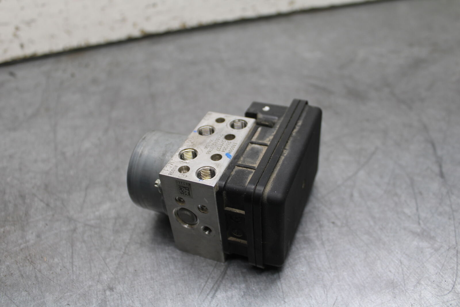 18-24 KAWASAKI NINJA 650 ABS PUMP UNIT MODULE BB725