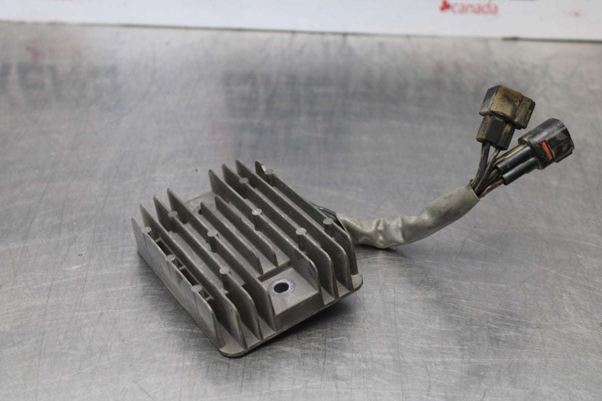 05-06 SUZUKI GSXR1000 RECTIFIER VOLTAGE REGULATOR BB773