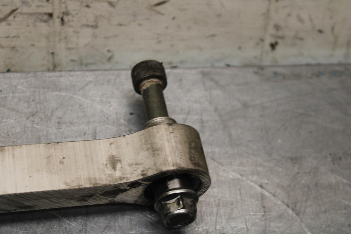 2007 Yamaha YZF R1 REAR DOGBONE SHOCK LINKAGE LINK BB575