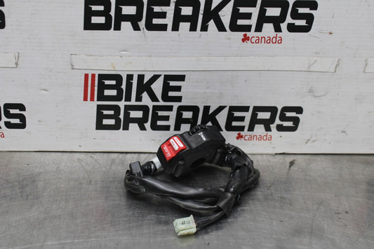 23-24 YAMAHA MT-07 RIGHT CLIP ON HANDLE KILL OFF START SWITCH SWITCHES BB927