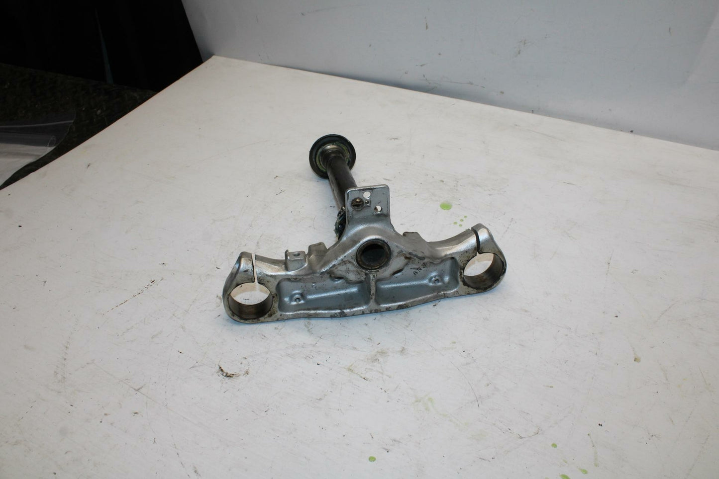 00-07 HONDA SHADOW SABRE 1100 FRONT FORKS CLAMP LOWER TRIPLE TREE STEM BB350