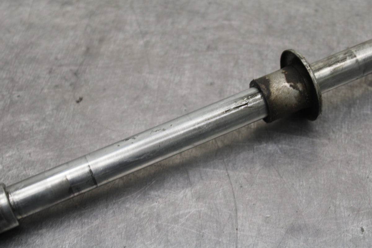 04 SUZUKI INTRUDER 800 FRONT WHEEL RIM AXLE PIVOT BOLT BB758