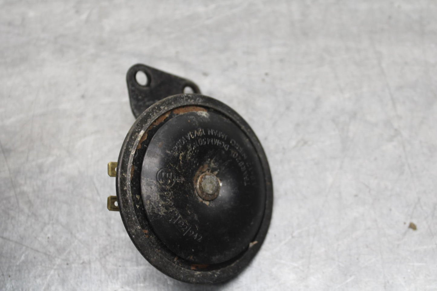 93-07 YAMAHA VMAX 1200 HORN SIGNAL BB634