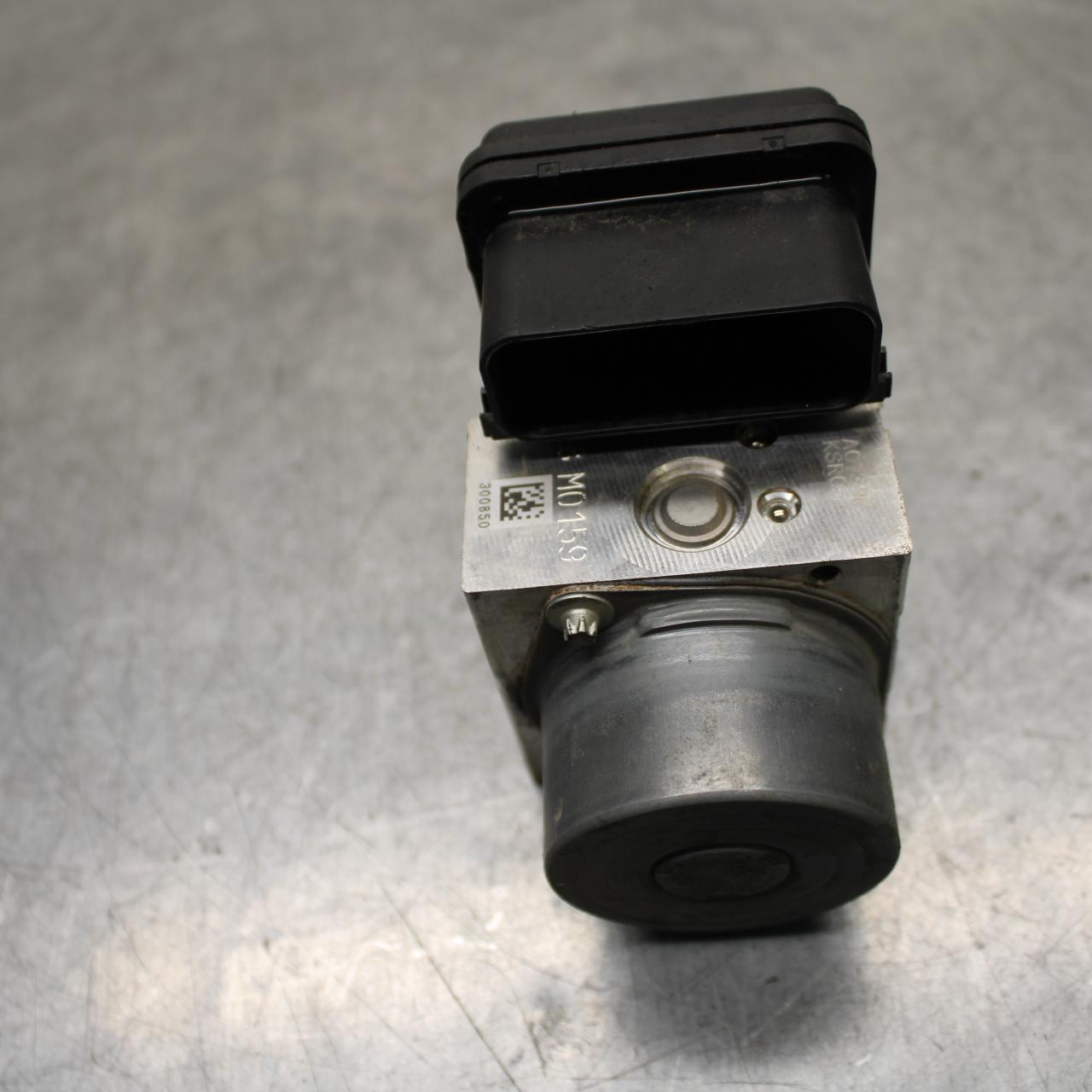 18 KTM RC 390 ABS PUMP UNIT MODULE BB648