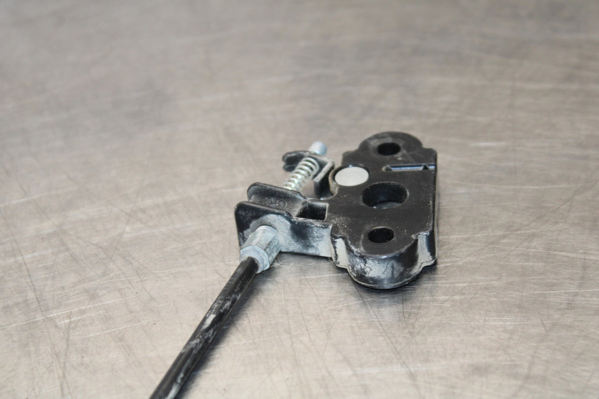 24-25 KAWASAKI NINJA ZX4R REAR PASSENGER SEAT LATCH LOCK ASSEMBLY BB174