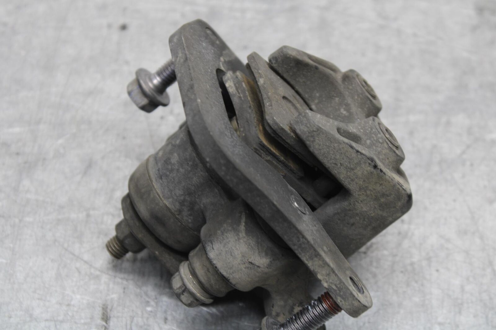 17 HONDA CRF1000LD AFRICA TWIN DCT ABS REAR BACK BRAKE CALIPER W MOUNT BB97