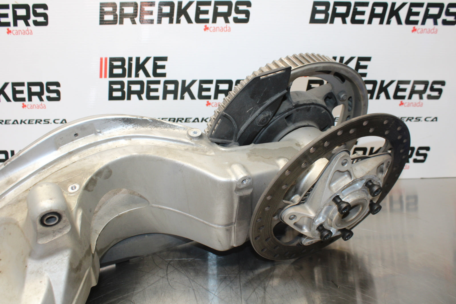 06-12 BMW F800ST REAR SWINGARM BACK SUSPENSION SWING ARM BB144