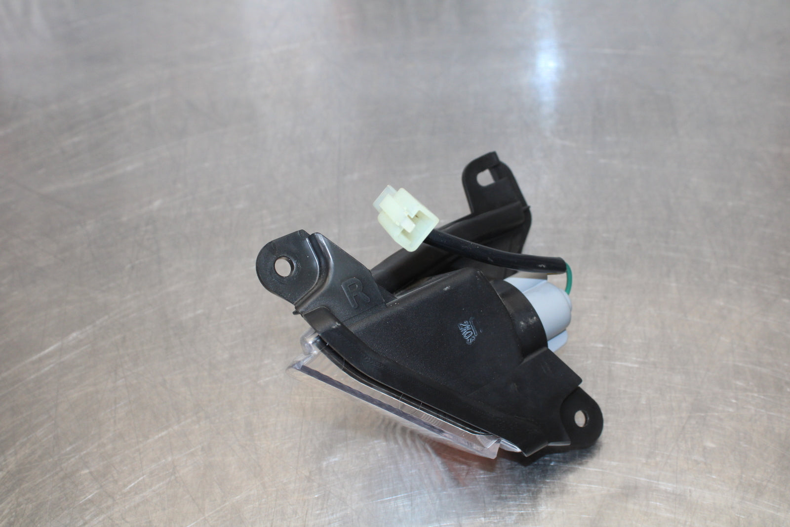 23-24 KAWASAKI NINJA ZX14R NEW!! RIGHT FRONT TURN SIGNAL LIGHT INDICATOR BB169