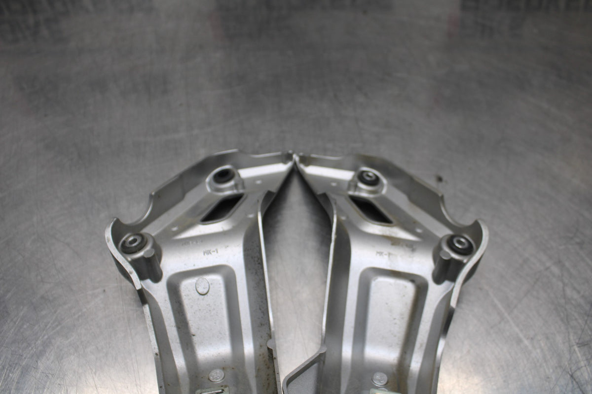 14-17 YAMAHA FZ07 RIGHT LEFT FRAME MID SIDE COVERS COWLS PANELS TRIM BB766