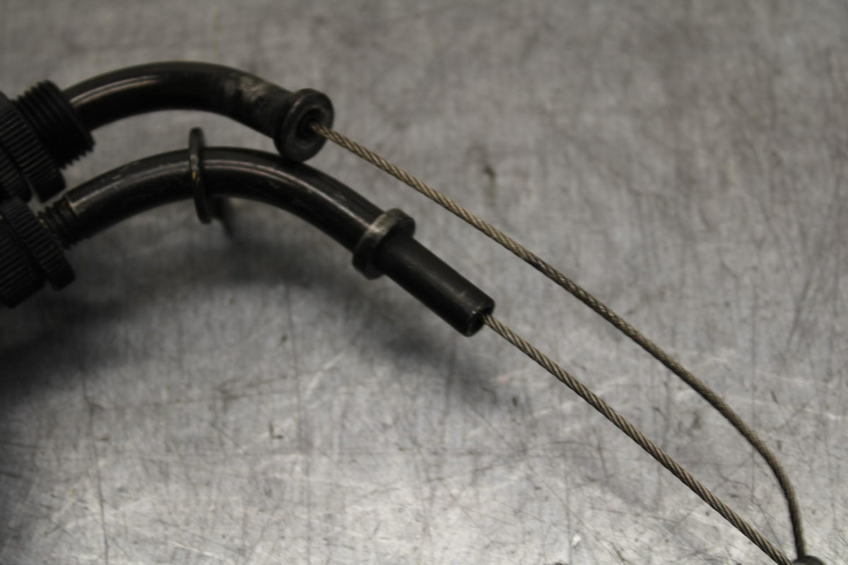 01 SUZUKI GSXR1000 THROTTLE CABLES LINES BB100