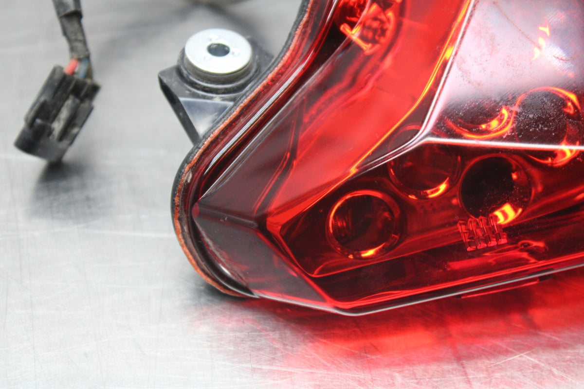 13 KAWASAKI NINJA 650 EX650F ABS REAR TAIL TAILLIGHT BACK BRAKE LIGHT BB828