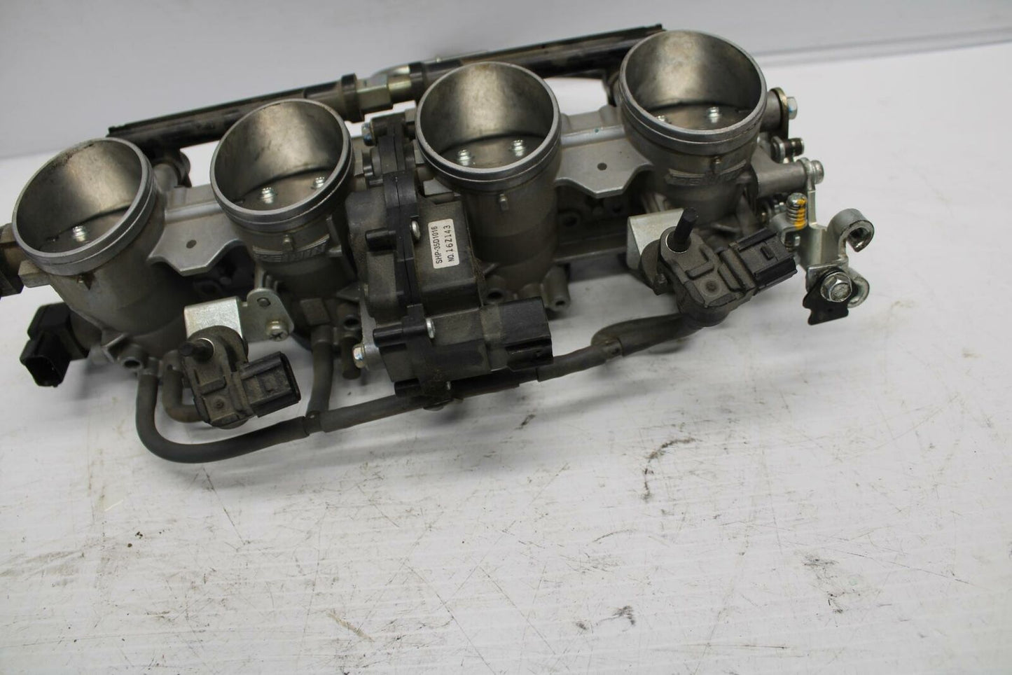 13-18 KAWASAKI NINJA ZX6R MAIN FUEL INJECTORS / THROTTLE BODIES 16163-0773 BB240