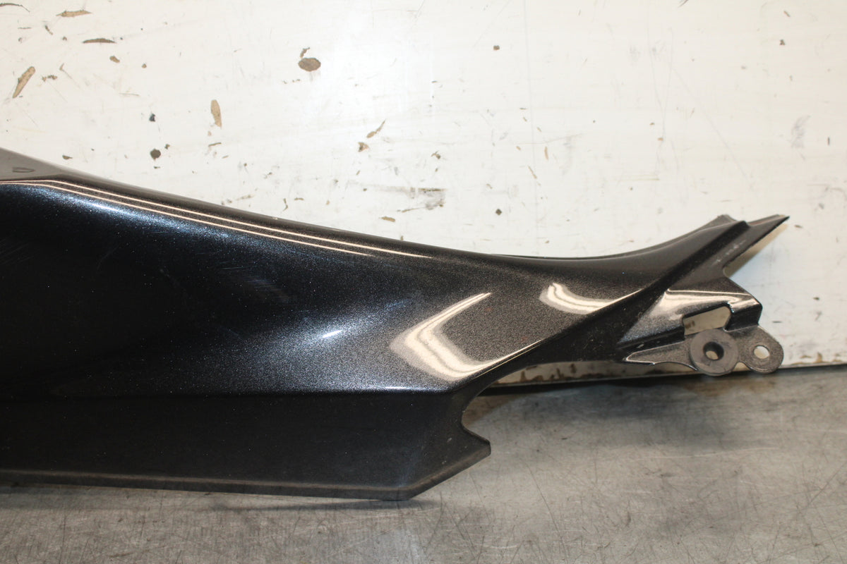 18-23 KAWASAKI NINJA 400 EX400 RIGHT REAR BACK TAIL FAIRING COWL SHROUD BB747