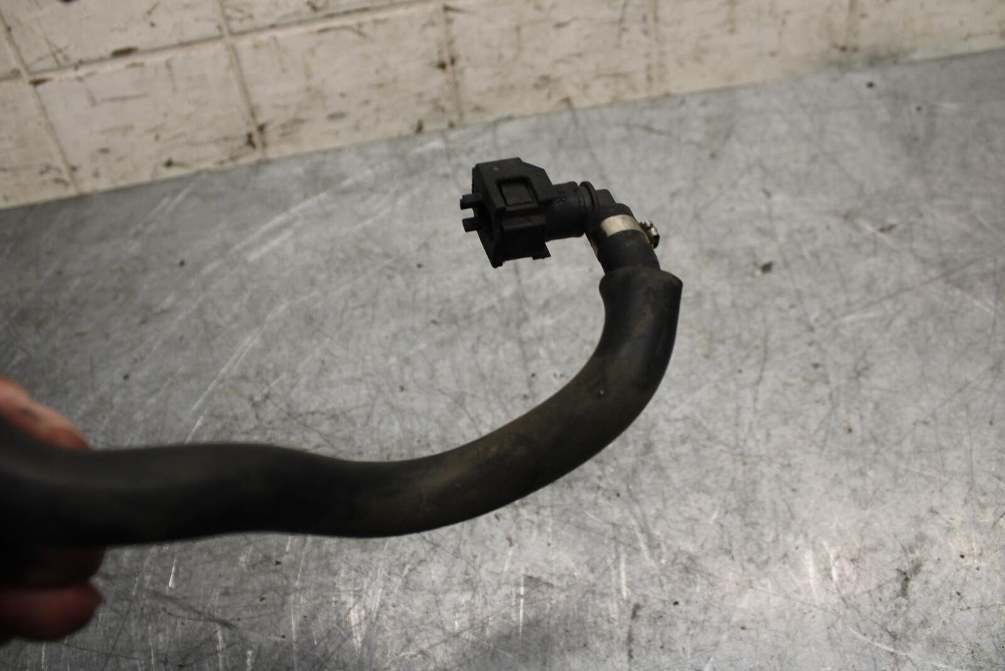 2015 Yamaha FZ07 FUEL HOSE GAS LINE TUBE PIPE 1WS-13971-00-00 BB531