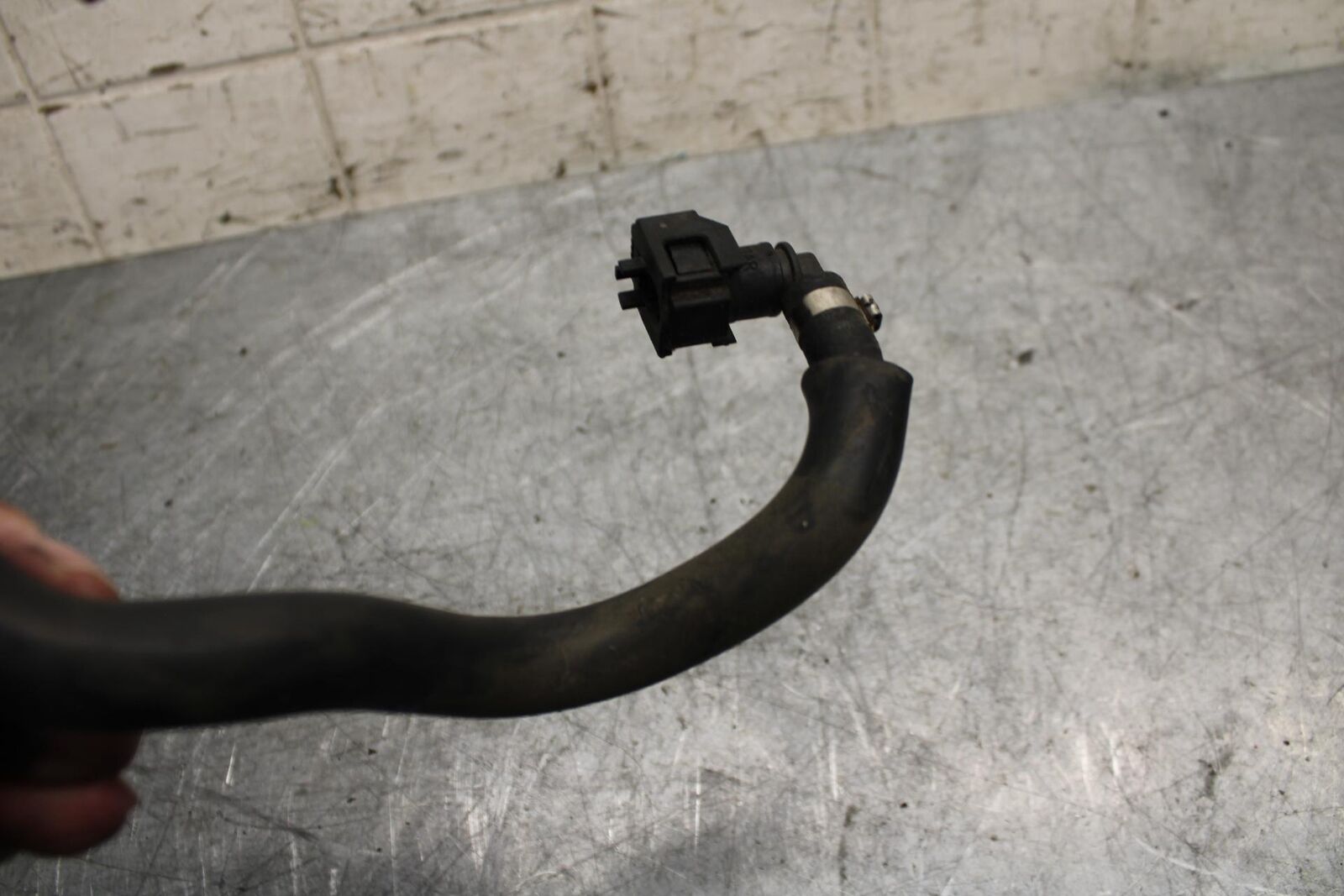 2015 Yamaha FZ07 FUEL HOSE GAS LINE TUBE PIPE 1WS-13971-00-00 BB531