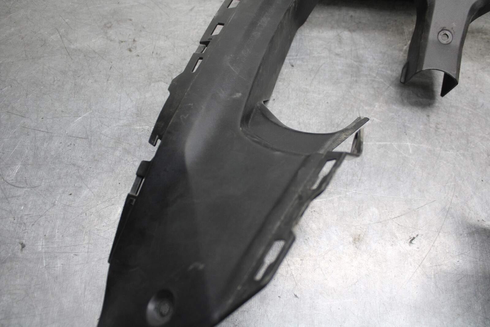 18-24 KAWASAKI NINJA 650 FRONT CENTER GAUGE COWL FAIRING BB725