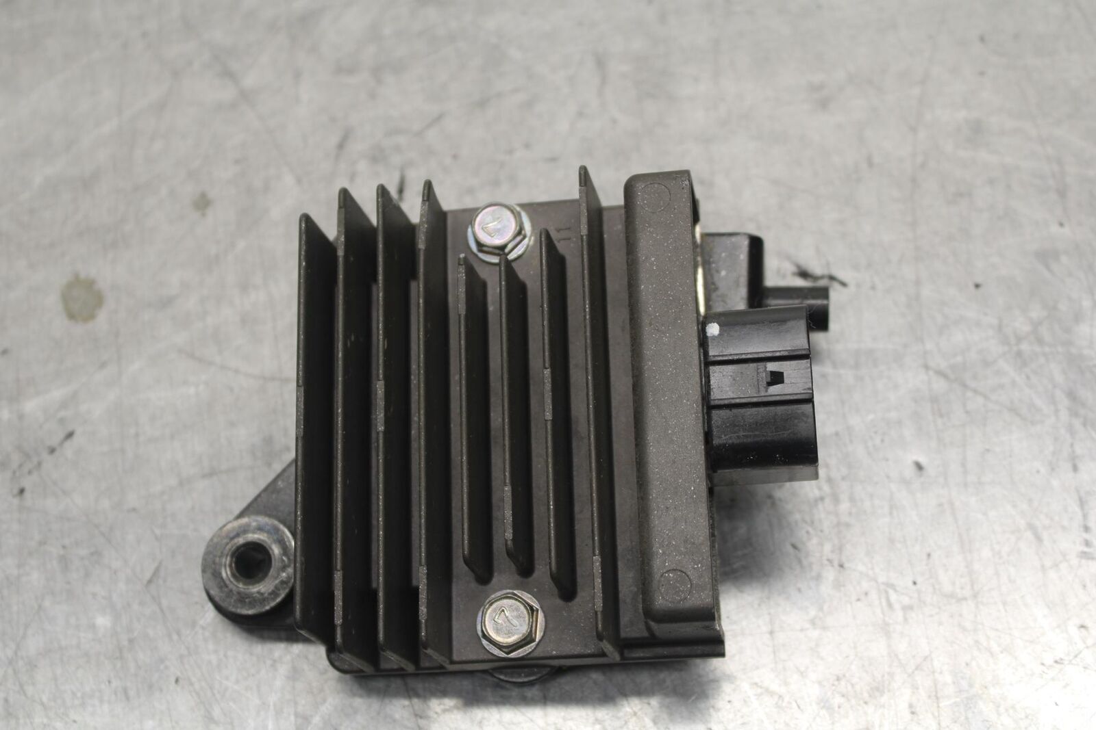 12-17 KAWASAKI ER-6N Z650 RECTIFIER VOLTAGE REGULATOR BB607