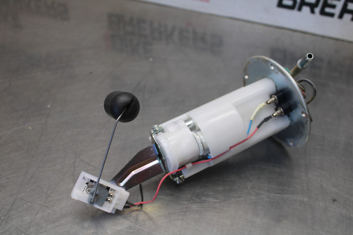 24 KAWASAKI NINJA ZX6R ZX636 ABS 40TH ANNIVERSARY FUEL PUMP GAS PETROL BB911