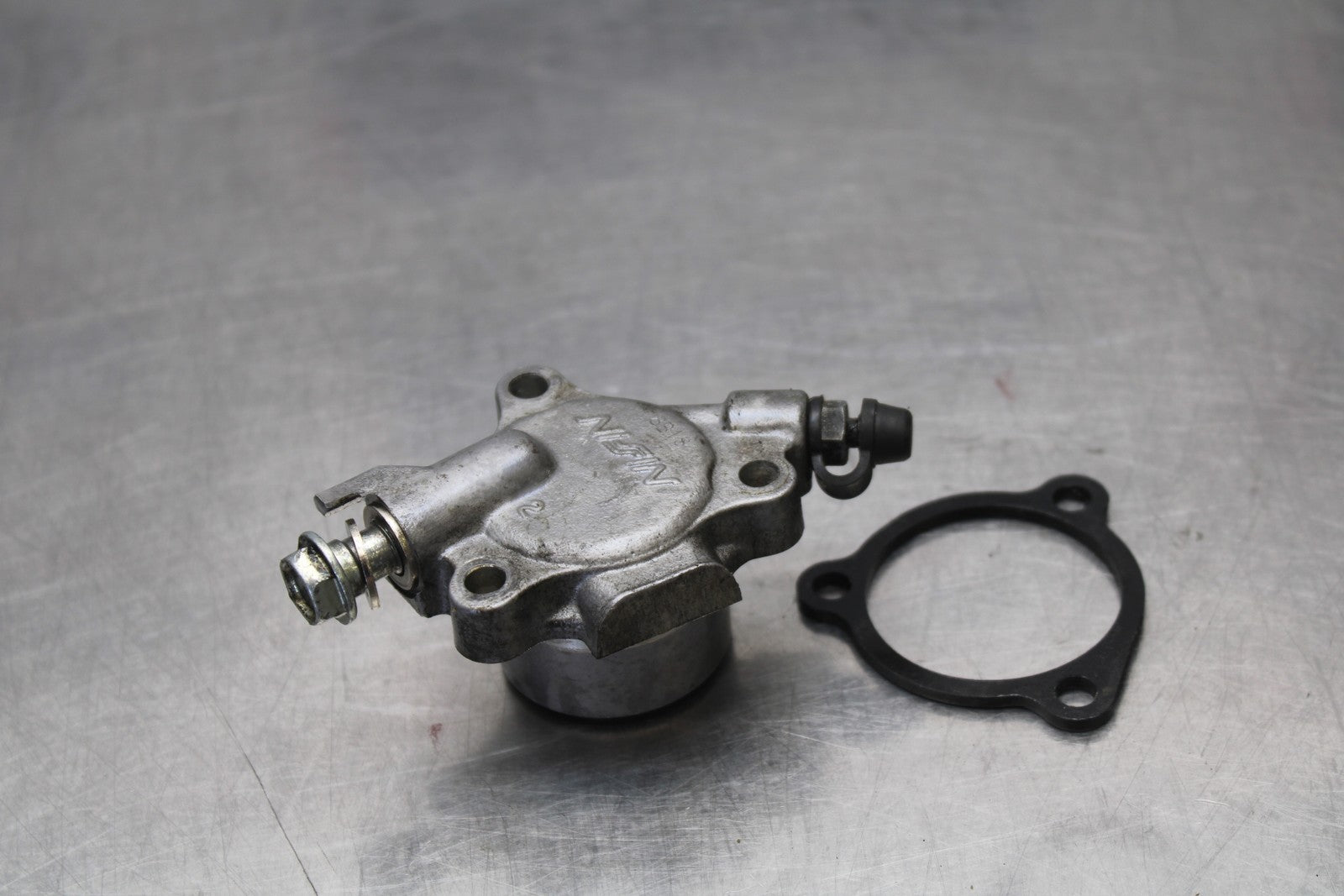 03-08 KAWASAKI VULCAN 1600 CLUTCH SLAVE PISTON CYLINDER BB196