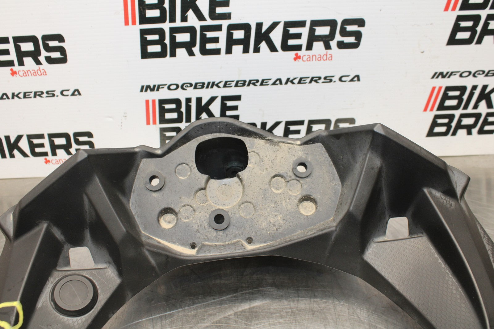 18-23 KAWASAKI NINJA 400 EX400 ABS FRONT CENTER COWL FAIRING BB177