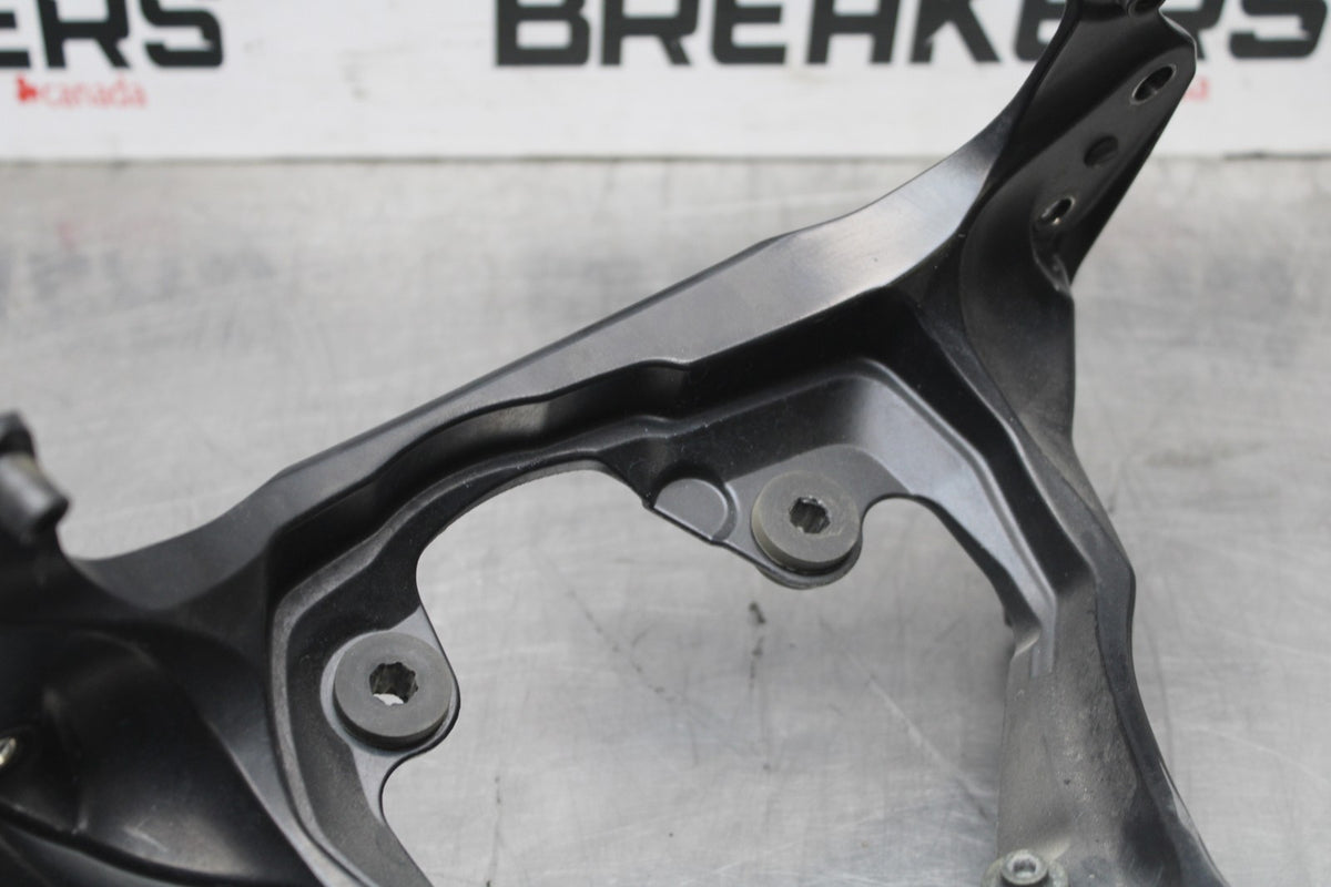 06-07 SUZUKI GSXR750 UPPER FAIRING MIRROR GAUGES STAY BRACKET BB863