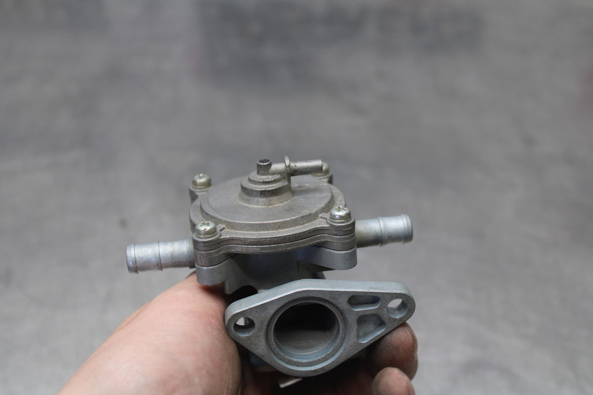 98-05 HONDA SUPER HAWK 1000 VTR1000F FUEL TANK PETCOCK SHUT ON OFF VALVE BB924