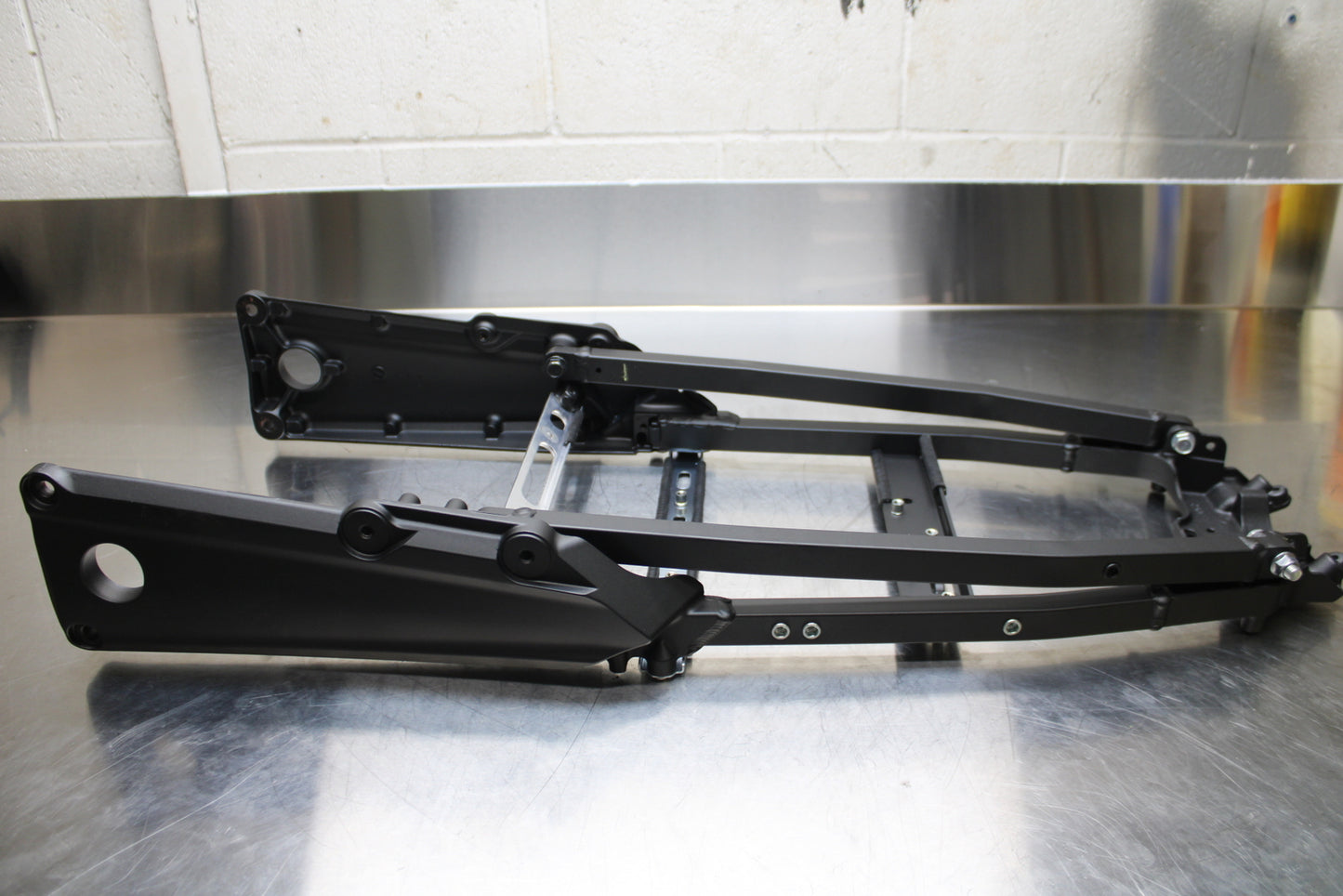 23-24 KAWASAKI NINJA ZX14R NEW!! REAR SUBFRAME BACK SUB FRAME BB141