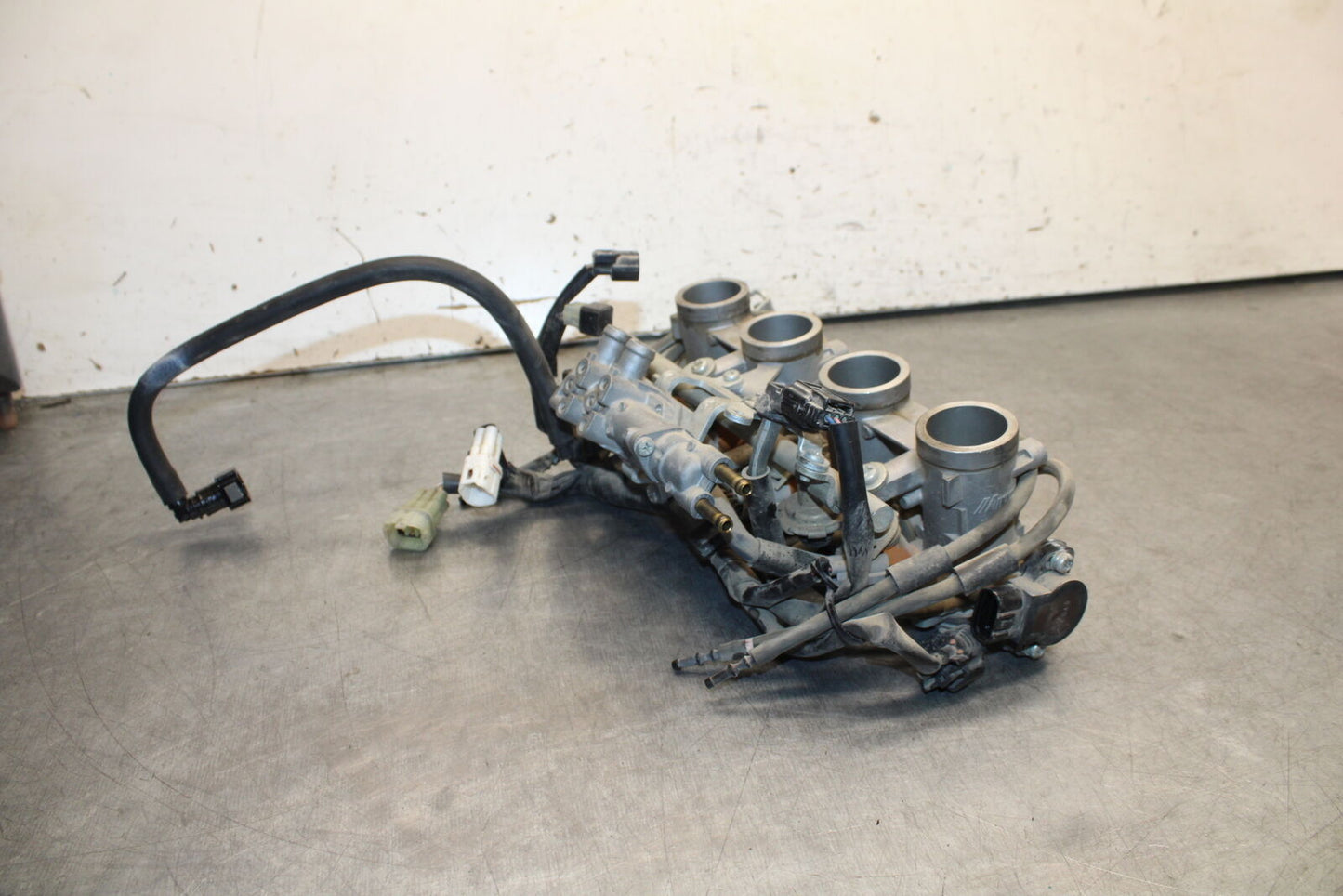 09-15 YAMAHA FZ6R MAIN FUEL INJECTORS / THROTTLE BODIES 20S-13750-00-00 BB686