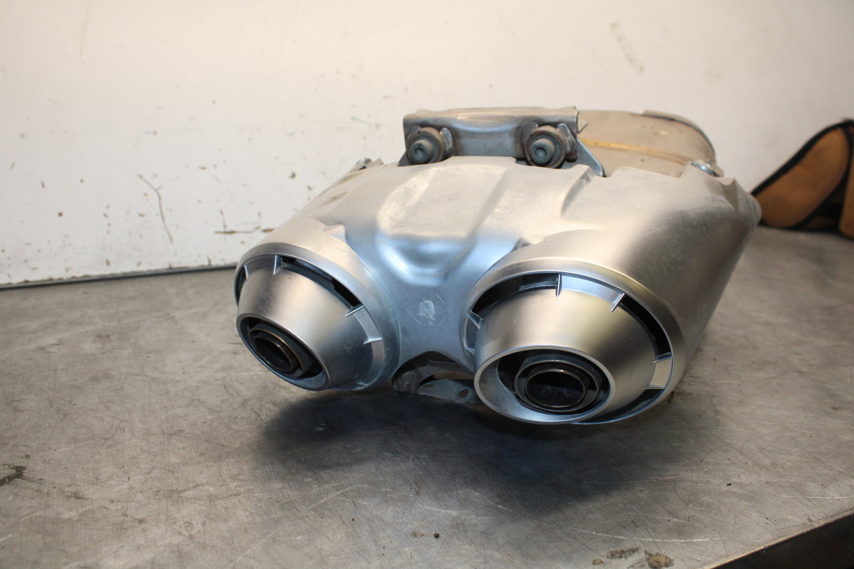 07-09 YAMAHA FZ6 EXHAUST PIPE MUFFLER SLIP ON CAN SILENCER 5VX-14710-01-00 BB713