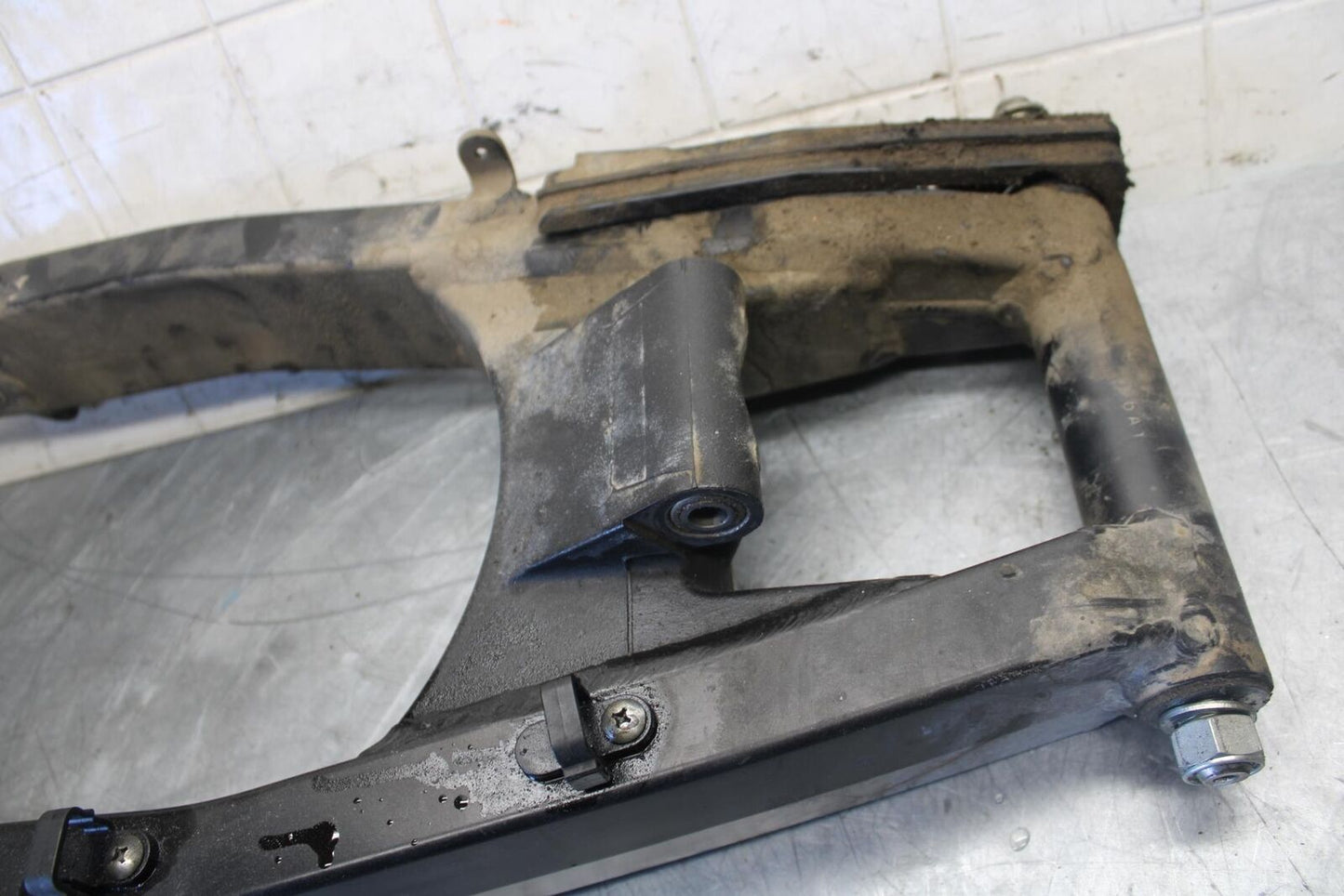 2016 Suzuki Bandit  GSF1250SA ABS REAR SWINGARM BACK SUSPENSION SWING ARM  BB509