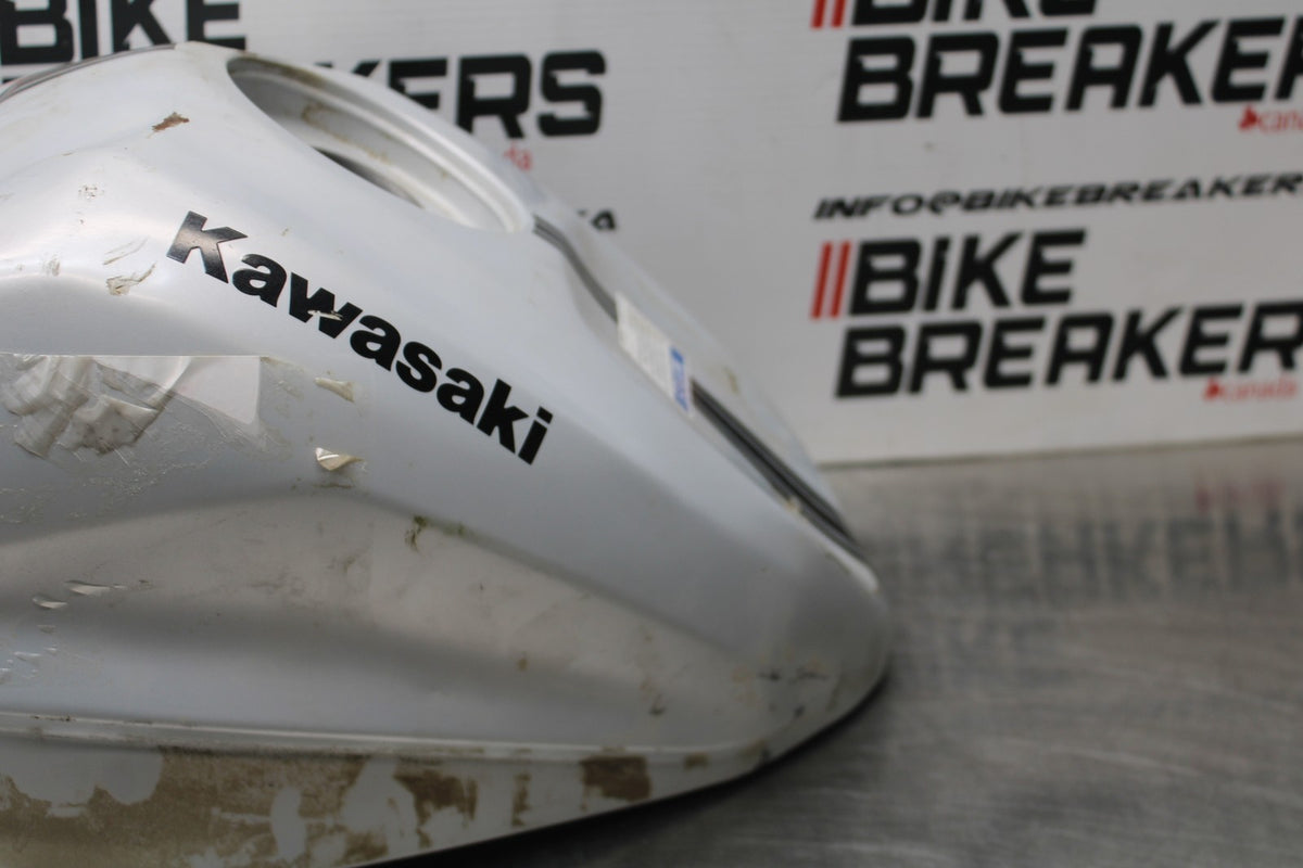 23-26 KAWASAKI NINJA ZX4RR GAS TANK FUEL CELL PETROL RESERVOIR BB872