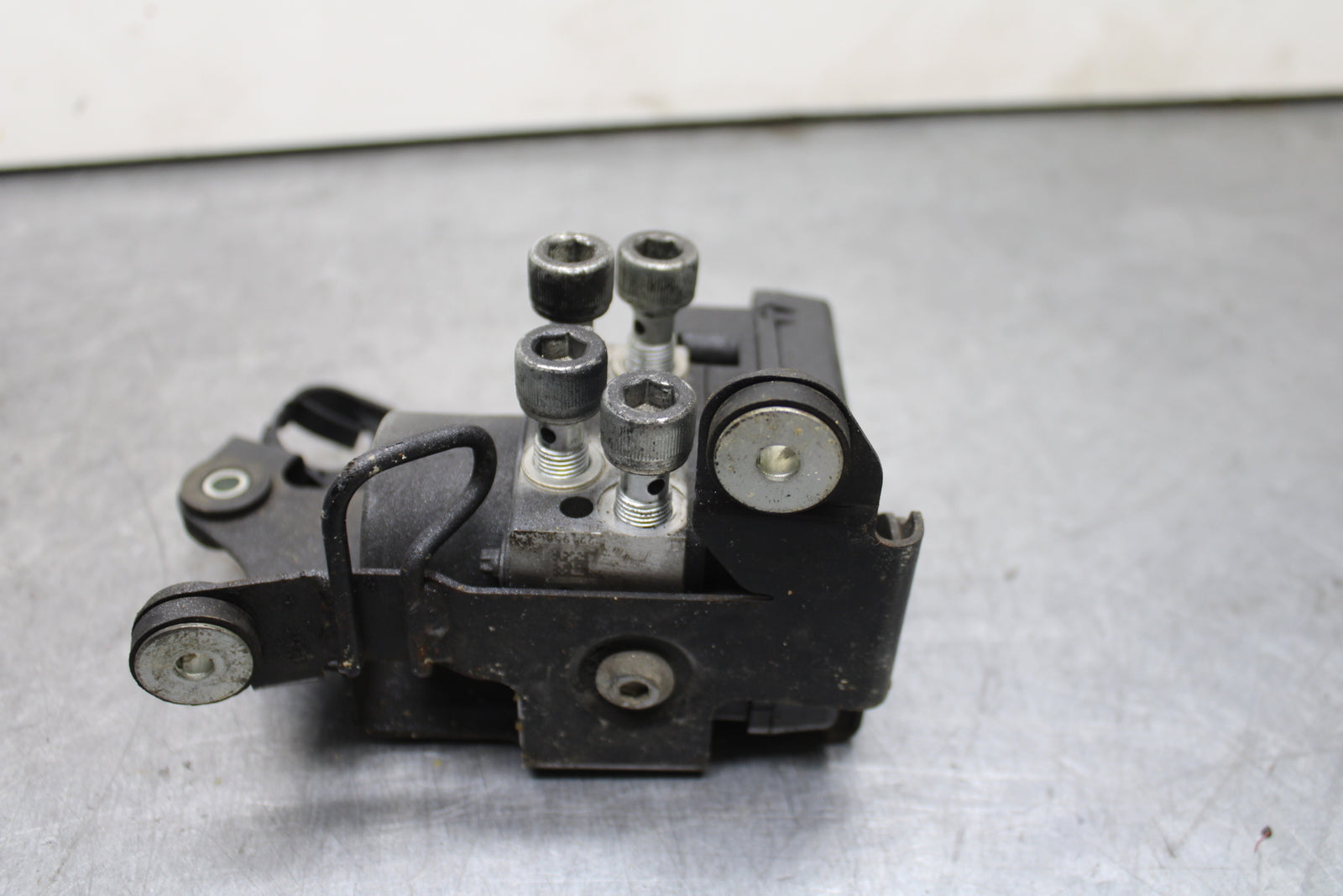 13-18 KAWASAKI NINJA ZX6R ABS PUMP UNIT MODULE BB118