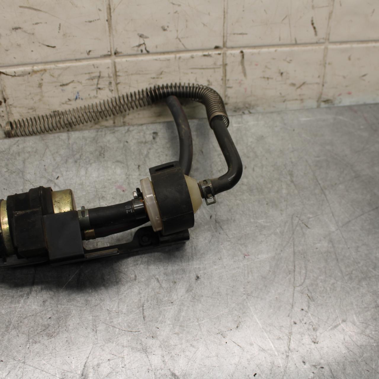 2001 Kawasaki Ninja ZX6 ZX600E FUEL PUMP GAS PETROL SENDER UNIT BB547